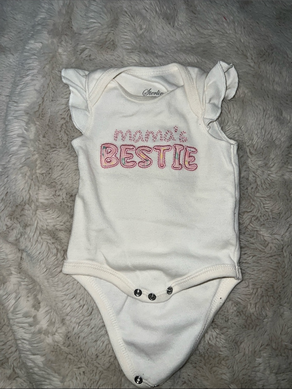 Momma's Bestie Ruffle-Sleeve One-Piece in Cream and Pink